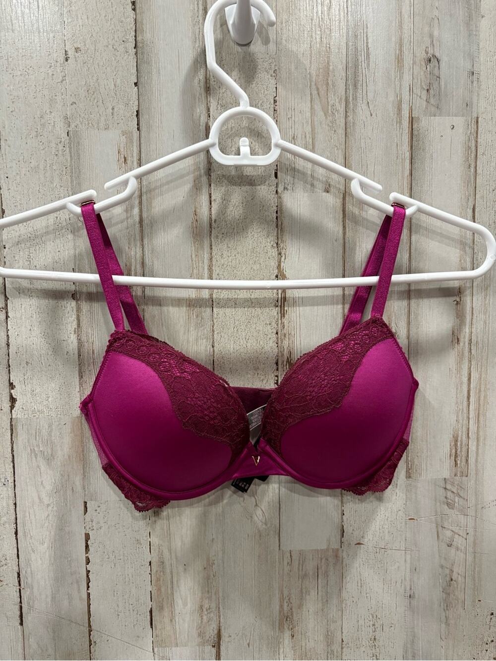 Victoria's Secret Fuchsia Lace-Trim Very Sexy Push-Up Bra 32C Everyday